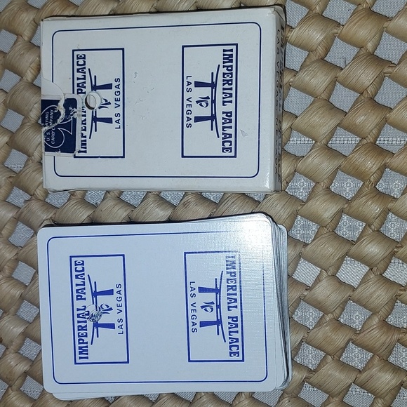 VTG Imperial Palace Casino Playing Cards - Picture 2 of 5